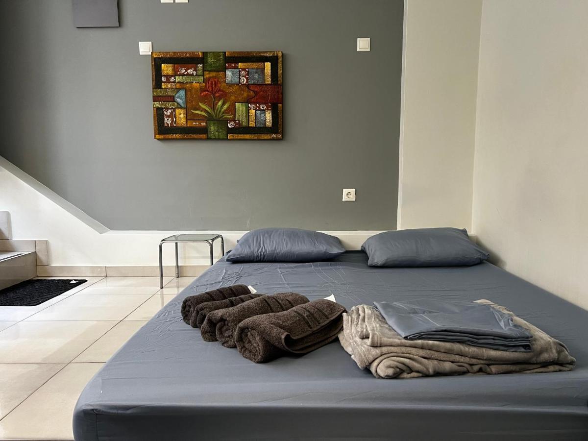 Budget Private Room In The Center Athens Exterior photo